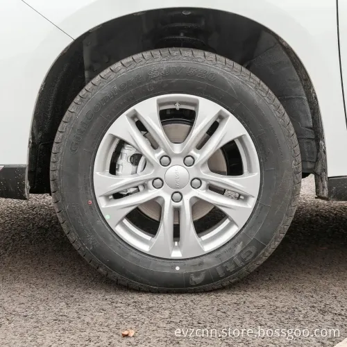 Gwm Haval M6 Gas Car High Performance Compact SUV Family Car with Manual or Automatic Configuration
